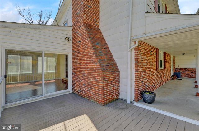 982 FAIRVIEW RD, Glenmoore, PA 19343