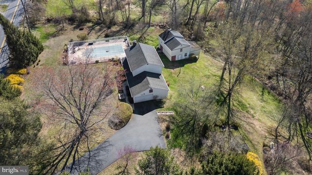 982 FAIRVIEW RD, Glenmoore, PA 19343