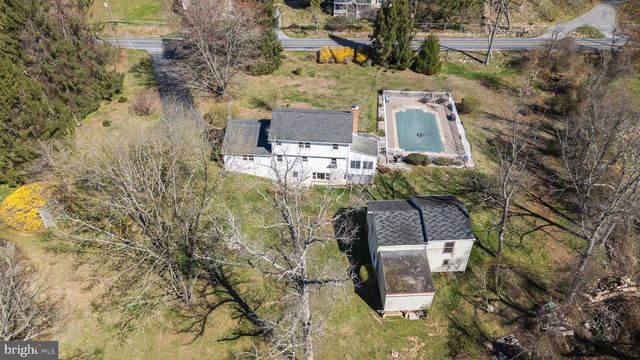 982 FAIRVIEW RD, Glenmoore, PA 19343