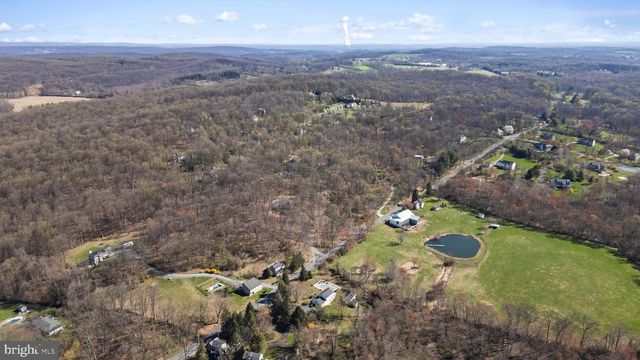 982 FAIRVIEW RD, Glenmoore, PA 19343