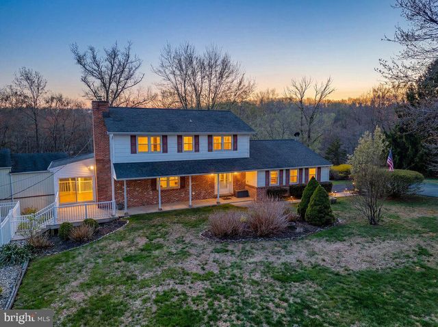 982 FAIRVIEW RD, Glenmoore, PA 19343