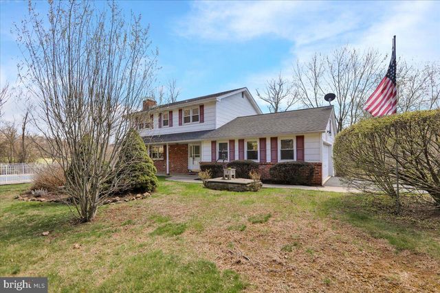 982 FAIRVIEW RD, Glenmoore, PA 19343