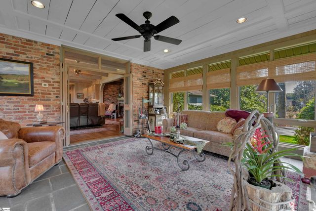 121 Montgomery Drive, Spartanburg, SC 29302