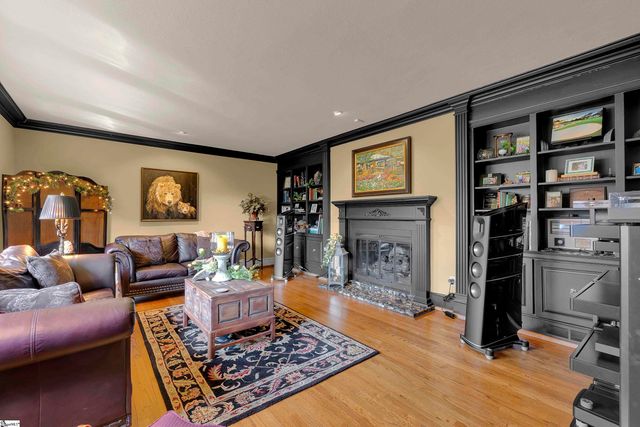 121 Montgomery Drive, Spartanburg, SC 29302