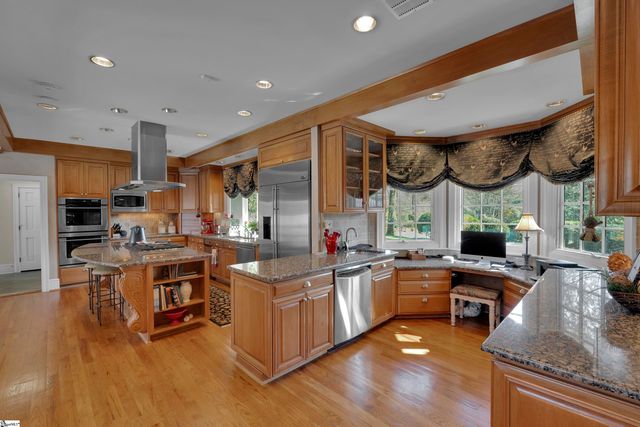 121 Montgomery Drive, Spartanburg, SC 29302