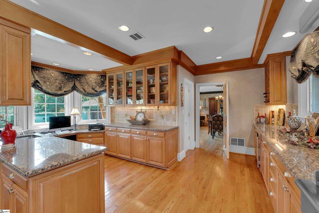 121 Montgomery Drive, Spartanburg, SC 29302