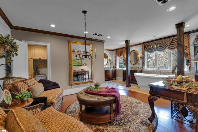 121 Montgomery Drive, Spartanburg, SC 29302