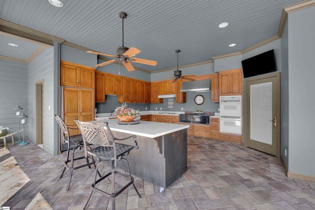 121 Montgomery Drive, Spartanburg, SC 29302