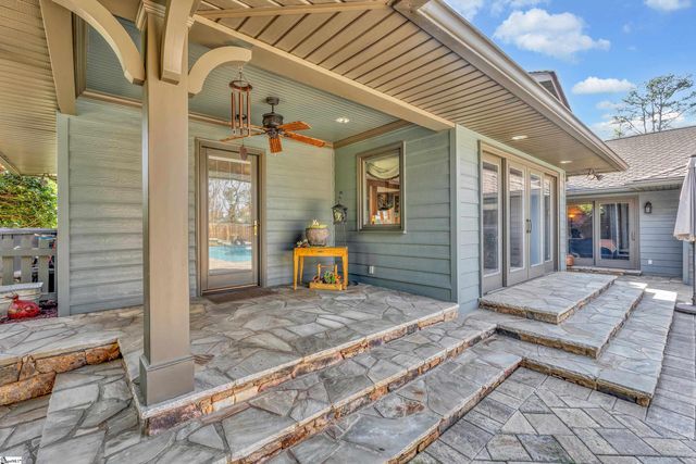 121 Montgomery Drive, Spartanburg, SC 29302