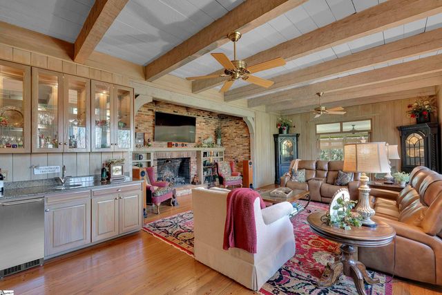 121 Montgomery Drive, Spartanburg, SC 29302