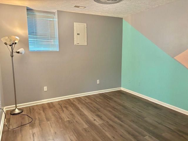 403 Hickory Walk, Woodstock, GA 30188