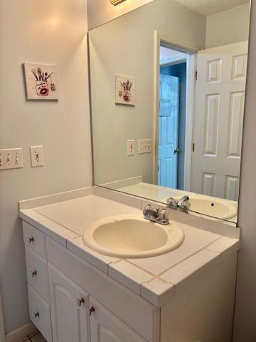 403 Hickory Walk, Woodstock, GA 30188