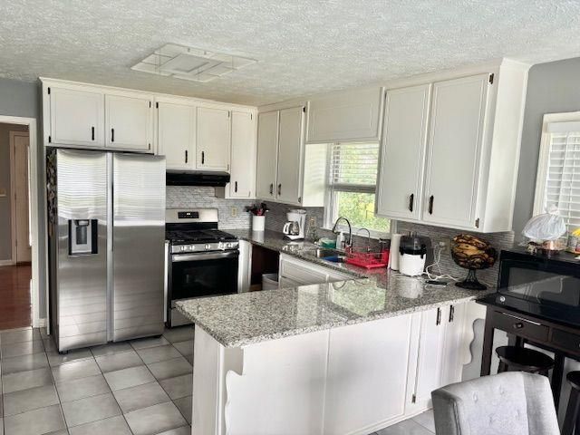 403 Hickory Walk, Woodstock, GA 30188