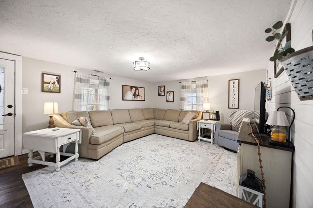 2753 State Hwy 829, Albany, KY 42602