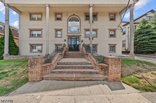 816 W Grand St 3A, Elizabeth City, NJ 07202