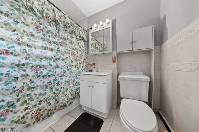 816 W Grand St 3A, Elizabeth City, NJ 07202