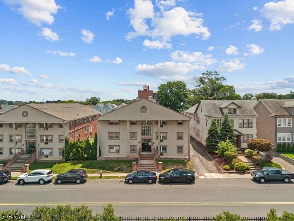 816 W Grand St 3A, Elizabeth City, NJ 07202