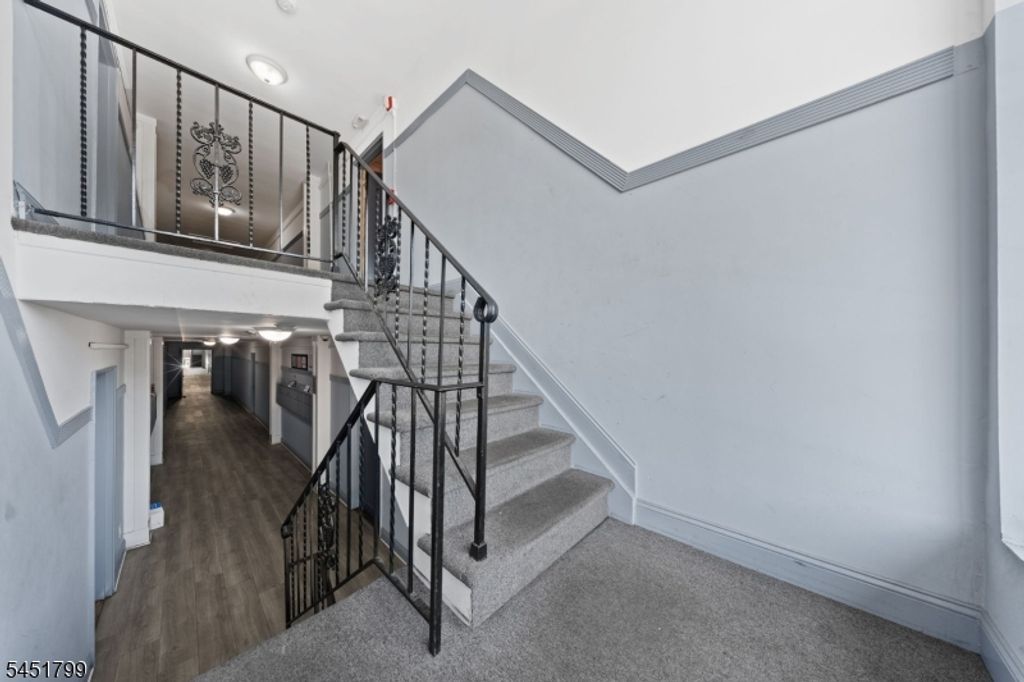 816 W Grand St 3A, Elizabeth City, NJ 07202 — photo 4