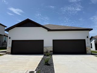 171 Schrader DR A, Buda, TX 78610