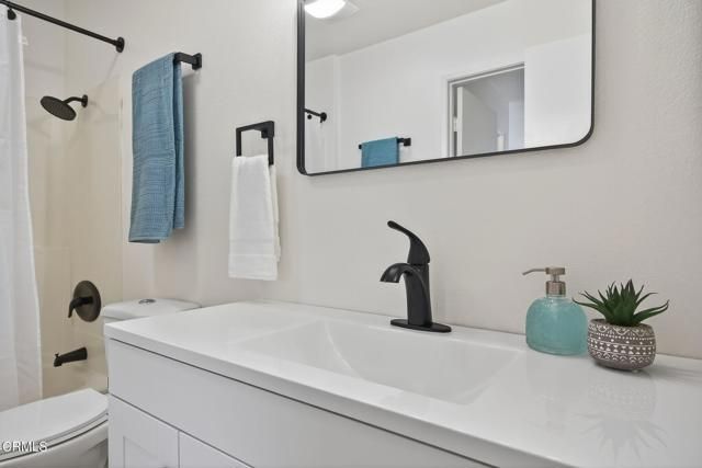 1466 San Simeon Court 2, Ventura, CA 93003