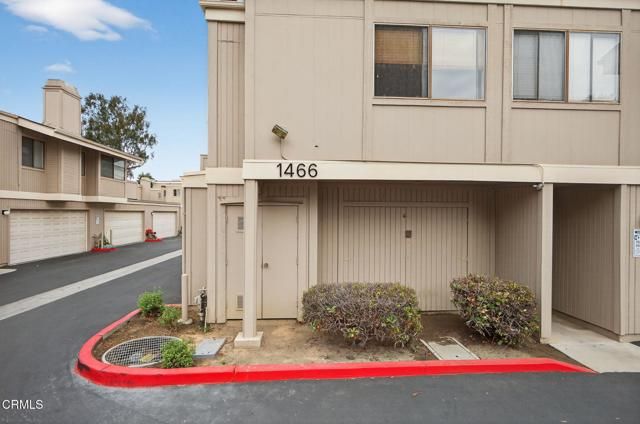 1466 San Simeon Court 2, Ventura, CA 93003