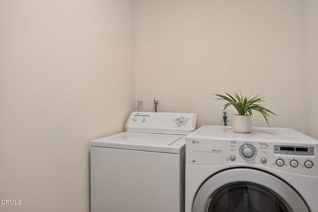 1466 San Simeon Court 2, Ventura, CA 93003