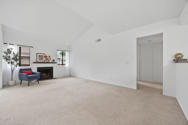 1466 San Simeon Court 2, Ventura, CA 93003