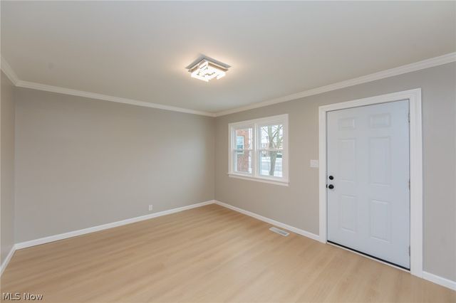 6227 Ridge Road, Parma, OH 44129