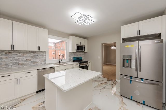 6227 Ridge Road, Parma, OH 44129