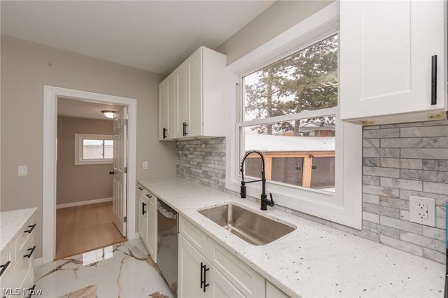 6227 Ridge Road, Parma, OH 44129