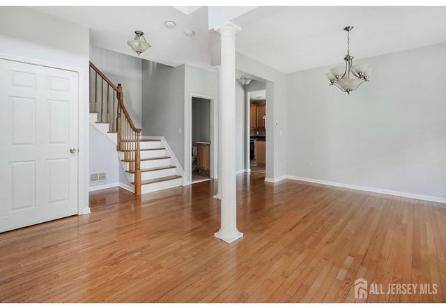 50 Wlodarczyk Place, Sayreville, NJ 08859