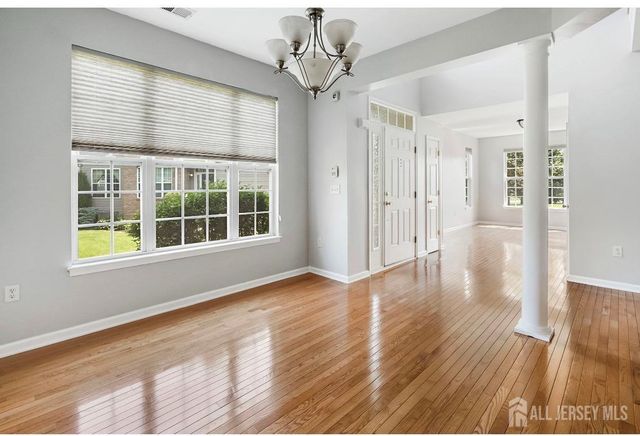 50 Wlodarczyk Place, Sayreville, NJ 08859