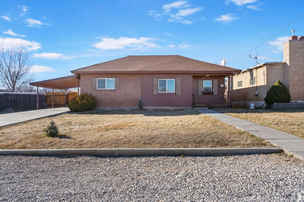 57 N 100 W, Aurora, UT 84620