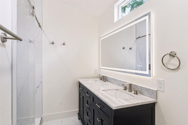 5317 Pease Street, Houston, TX 77023