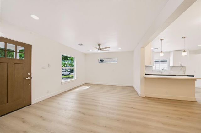 5317 Pease Street, Houston, TX 77023
