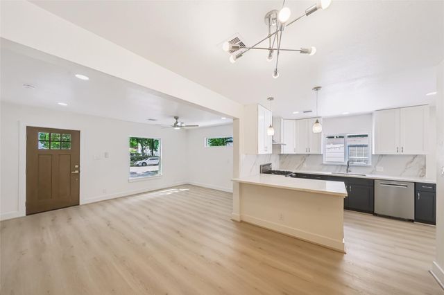 5317 Pease Street, Houston, TX 77023