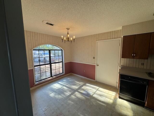 446 John King Road, Crestview, FL 32539