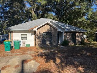 446 John King Road, Crestview, FL 32539