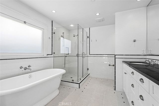 413 Emerald Street, Redondo Beach, CA 90277