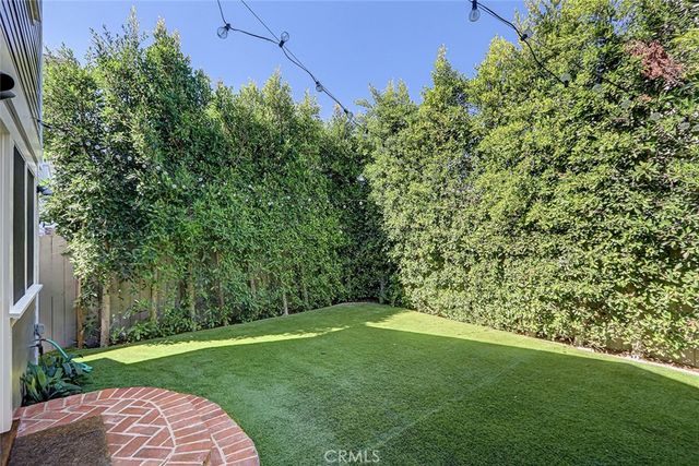 413 Emerald Street, Redondo Beach, CA 90277