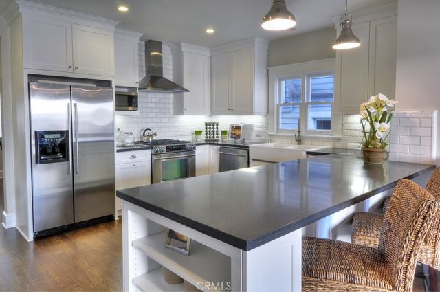 413 Emerald Street, Redondo Beach, CA 90277