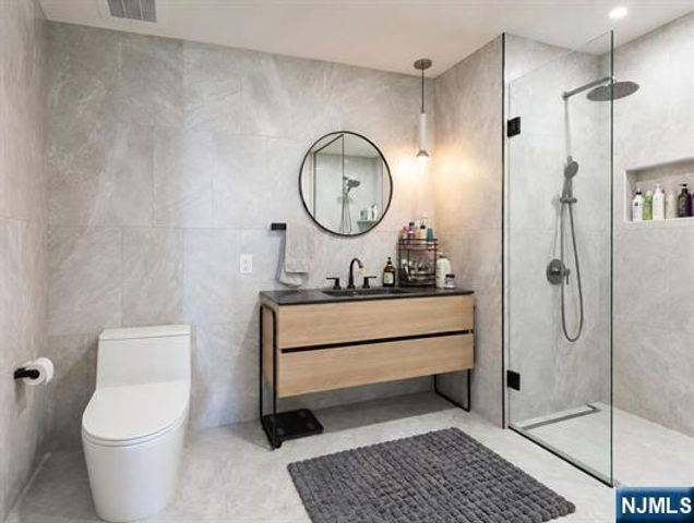 8701 Churchill Road 1103, North Bergen, NJ 07047