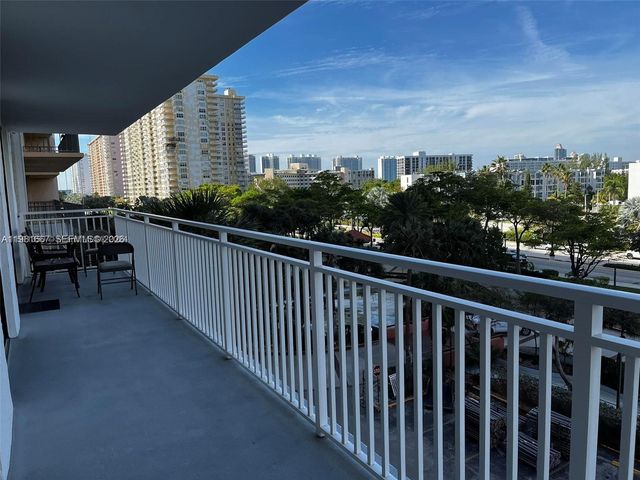 210 174th St 518, Sunny Isles Beach, FL 33160
