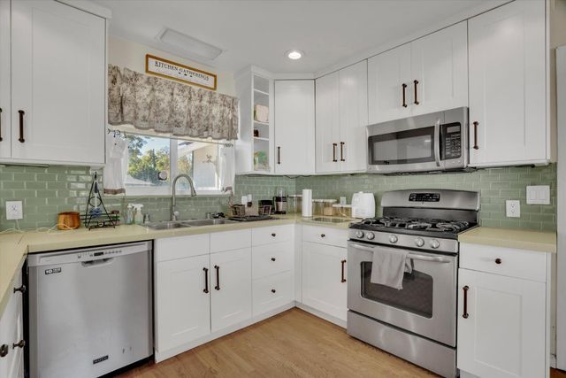2447 Calhoun Way, Stockton, CA 95207