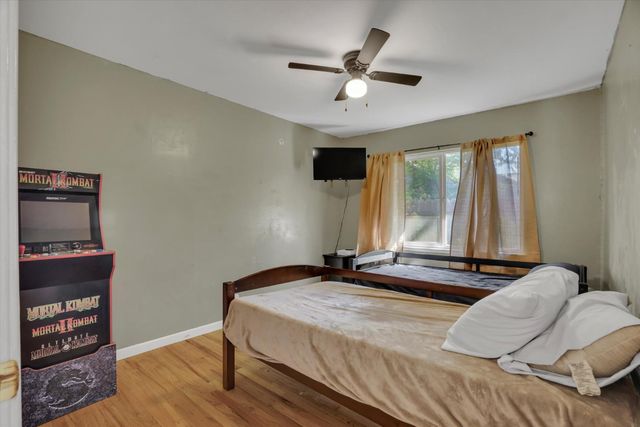 2447 Calhoun Way, Stockton, CA 95207