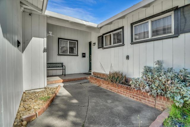 2447 Calhoun Way, Stockton, CA 95207