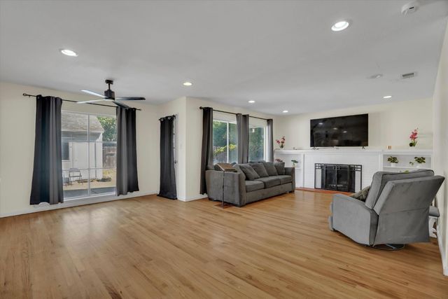 2447 Calhoun Way, Stockton, CA 95207