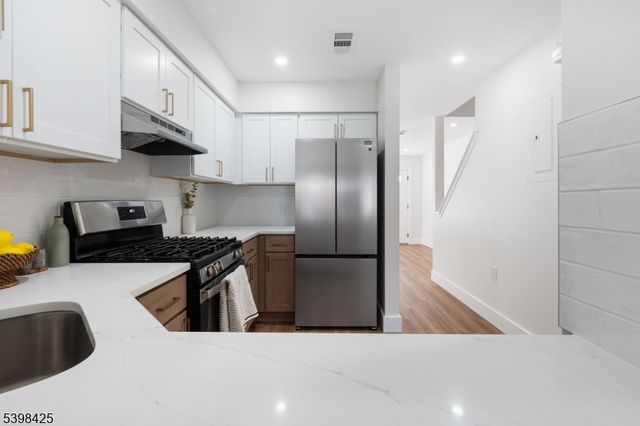 94 Irvine Turner Blvd, Newark City, NJ 07103