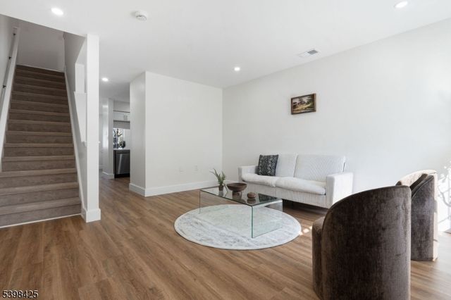 94 Irvine Turner Blvd, Newark City, NJ 07103