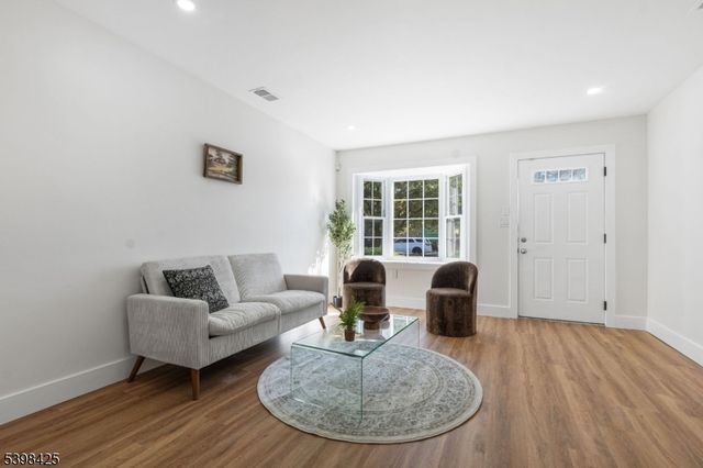 94 Irvine Turner Blvd, Newark City, NJ 07103